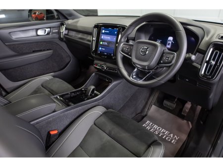 2023 Volvo XC40 BEV 231hp Ultimate €31,950 thumbnail