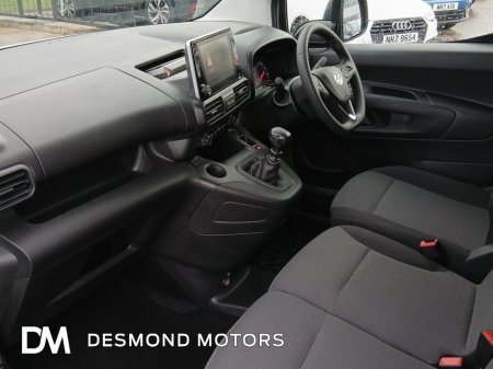 2022 Vauxhall Combo - thumbnail 2