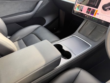 2023 Tesla Model Y - thumbnail 30