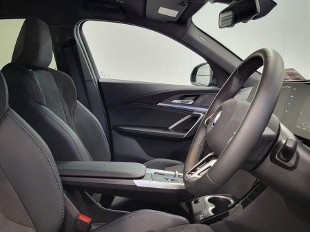 2025 BMW iX2 - thumbnail 19