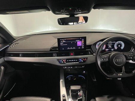 2021 Audi A4 - thumbnail 3