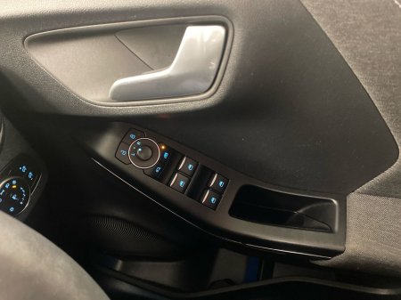 2022 Ford Puma 1.0L Titanium with Winter Pack €20,995 thumbnail