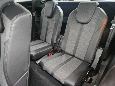 2019 Peugeot 5008 ALLURE 1.5 BLUE HDI 130 6 6.2 4DR €19,950 thumbnail