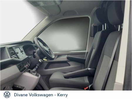 2020 Volkswagen Transporter - view 4