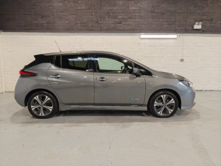 2019 Nissan Leaf - thumbnail 4
