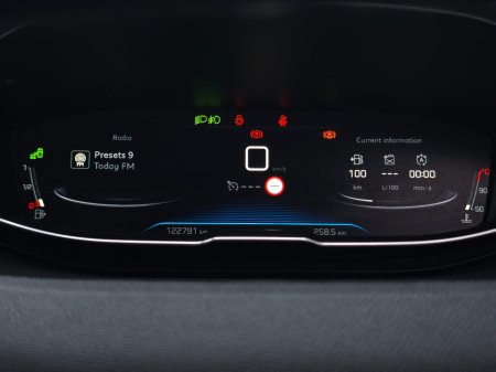 2020 Peugeot 5008 1.5 BlueHDi 130bhp Allure €24,950 thumbnail