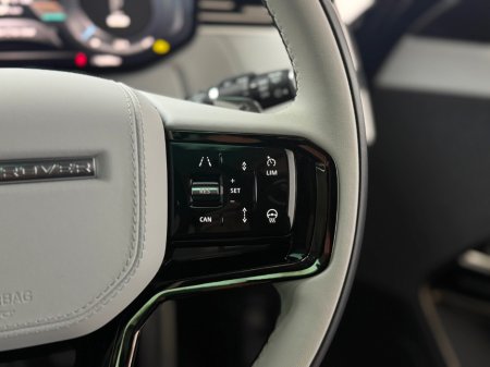 2024 Land Rover Range Rover Sport DYNAMIC P460E €112,990 thumbnail
