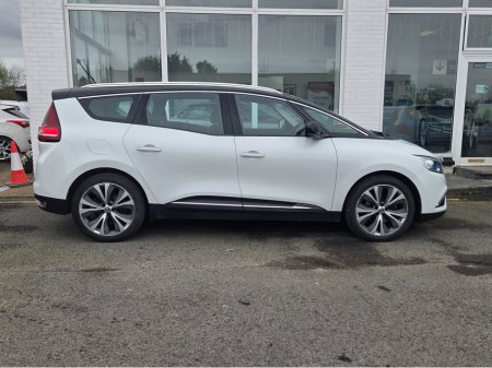 2017 Renault Grand Scenic - thumbnail 3