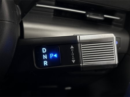 2024 Hyundai Kona ELEGANCE 48KWH**DIGITAL DASH**TOUCH SCREEN MEDIA**APPLE CAR PLAY**DUAL CLIMATE**MULTIFUNCTIONAL STEERING WHEEL**CRUISE CONTROL**HEATED SEATS**HEATED STEERING WHEEL**REVERSE CAMERA**PARKING SENSORS** €31,995 thumbnail