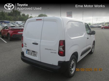 2025 Toyota Proace City PROACE CITY EV GX SWB MASSIVE SAVINGS 10000 €31,500