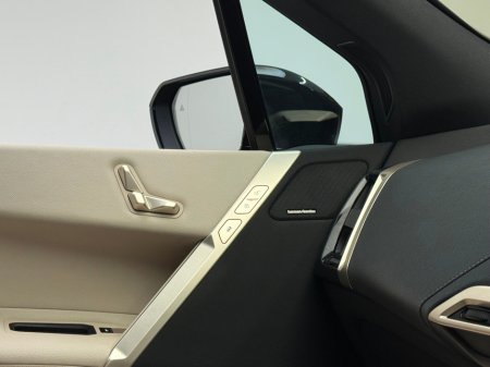 2022 BMW iX 40 M SPORT XDRIVE €41,990 thumbnail