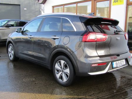 2019 Kia Niro 1.6 GDI 2 104BHP 5DR Auto €17,950 thumbnail