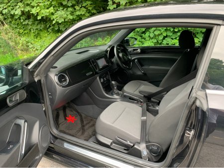 2013 Volkswagen Beetle DESIGN TSI DSG €11,500