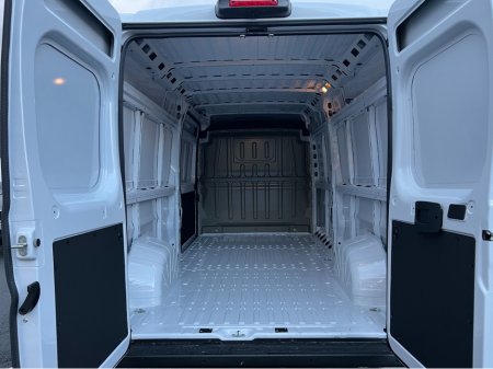 2026 Citroen Relay 35 L3 H2 BlueHDi 140  6MT ( Price Ex vat) €33,285 thumbnail