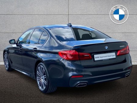 2020 BMW 5 Series - photo 2
