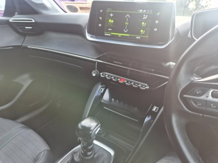 2023 Peugeot 208 - thumbnail 13