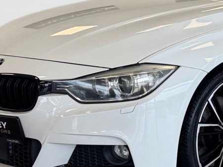 2017 BMW 3 Series - thumbnail 9