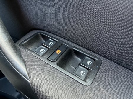 2014 Volkswagen Polo - thumbnail 11