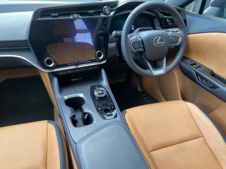 2024 Lexus RZ - thumbnail 15