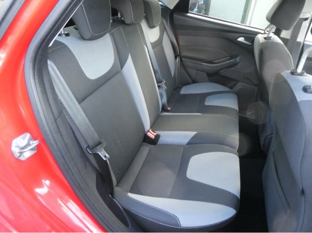 2012 Ford Focus - thumbnail 14