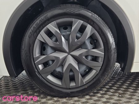 2024 Toyota Prius - thumbnail 14