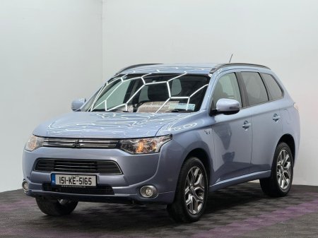 2015 Mitsubishi Outlander - thumbnail 3
