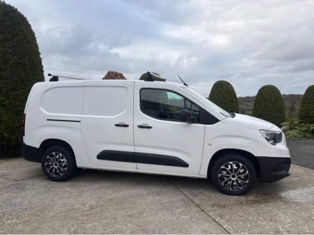 2021 Opel Combo - thumbnail 3