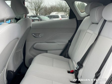 2024 Hyundai Kona EV Elegance 48kWh €25,950 thumbnail