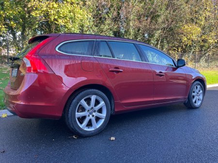 2016 Volvo V60 D2 (120hp) SE €9,450 thumbnail