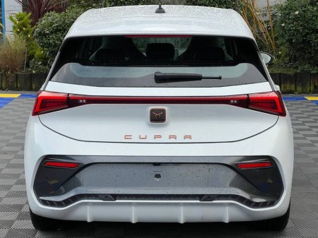 2023 Cupra Born V1 58KWH // VERY LOW MILEAGE // ADAPTIVE CRUISE CONTROL // HEATED STEERING WHEEL €23,900 thumbnail