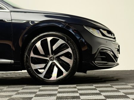 2024 Volkswagen Arteon R LINE 1.4TSI PHEV DSG *PAN ROOF* €41,990 thumbnail