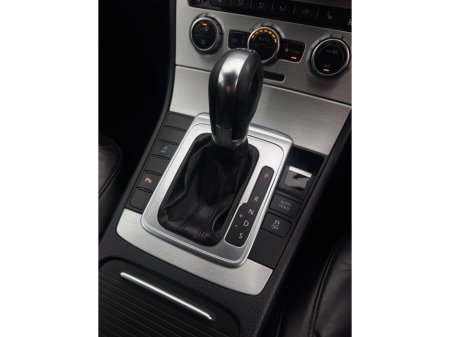 2013 Volkswagen Passat 2.0 TDI HIGHLINE BLUEMOTION 14 140PS 4DR AUTO €8,750 thumbnail