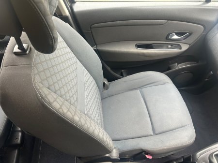 2010 Renault Grand Scenic - thumbnail 12