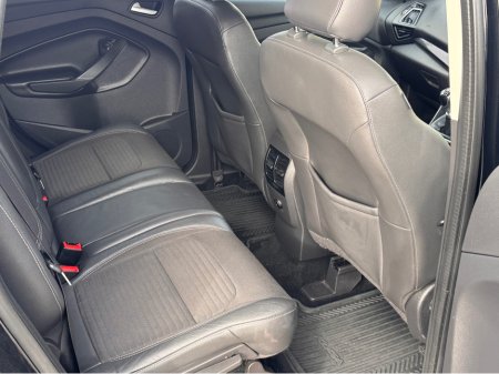 2019 Ford Kuga TITANIUM 1.5 TDCI 120PS 4DR MAN €17,400 thumbnail