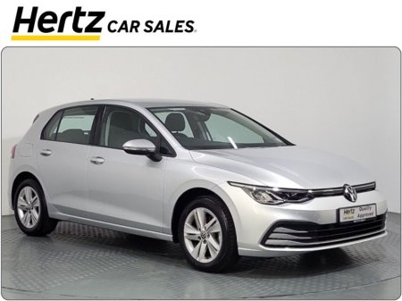 2024 Volkswagen Golf LIFE 110HP Petrol Manual €24,995 thumbnail