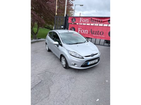 2011 Ford Fiesta - photo 2