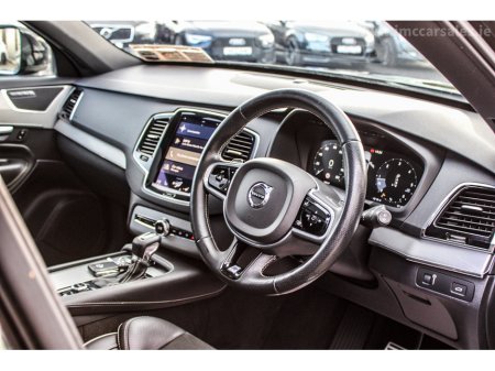 2017 Volvo XC90 D5 (235hp) AWD R-Design Geartronic €33,995 thumbnail