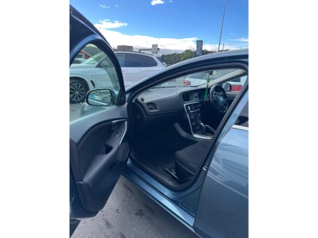 2014 Volvo V40 1.6 T4 180PS R-DESIGN POWERSHIFT DCT €10,950 thumbnail