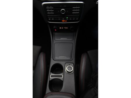 2017 Mercedes-Benz GLA Class GLA220 D 4MATIC AMG-LINE PREMIUM 5DR ESTATE 4 MATIC AUTO //  STUNNING CAR FINISHED IN BLACK // BUY WITH CONFIDENCE AA AND SIMI APPROVED DEALER 2026 // FINANCE ARRANGED // ALL TRADE INS WELCOME // thumbnail