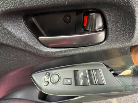 2017 Honda Fit - thumbnail 18