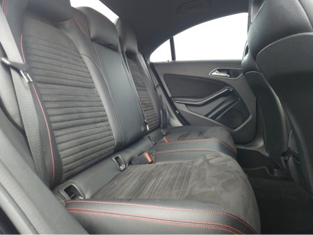 2019 Mercedes-Benz CLA Class - thumbnail 3