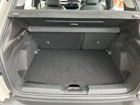 2025 Jeep Avenger 1.2 PETROL 100HP MT Altitude thumbnail