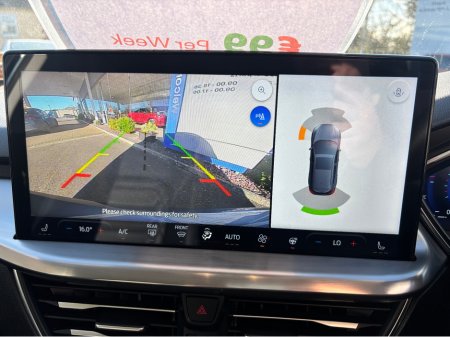 2022 Ford Focus - thumbnail 15