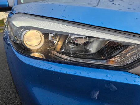 2017 Hyundai Tucson SE NAV B-DRIVE 2WD CRDI BLUE DRIVE €12,950 thumbnail