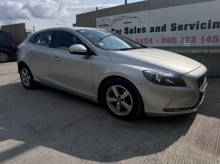 2015 Volvo V40 D2 Leather €9,800