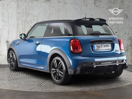 2024 MINI Hatch 3-Door Cooper Sport €34,900