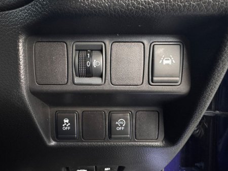 2017 Nissan Qashqai 1.5 SV PREMIUM E6 4DR €11,750 thumbnail