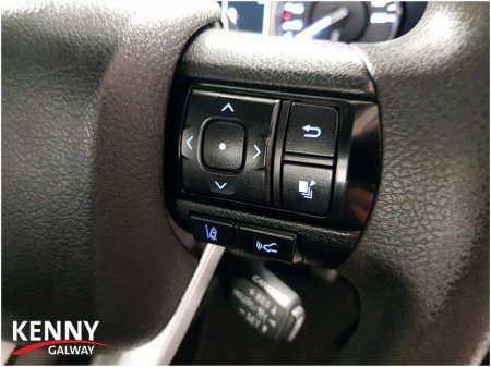 2022 Toyota Hilux 2.4 DLX SINGLE CAB 2DR €31,990 thumbnail