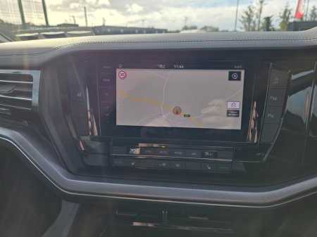 2020 Volkswagen Touareg 3.0TDI 286HP V6 4M DSG Design €39,950 thumbnail