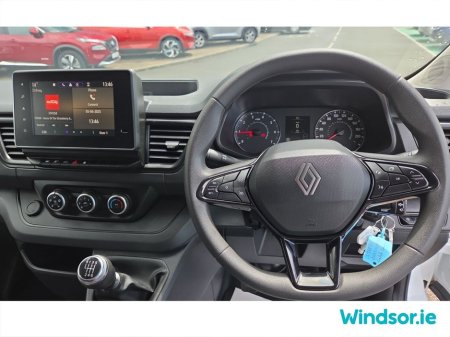 2024 Renault Trafic TRAFIC LL30 BLUE DCI 130 START €25,995 thumbnail